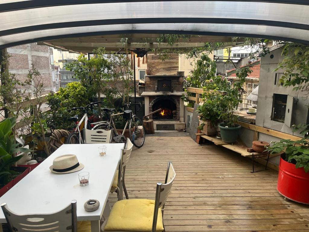 Central Apartment Kadikoy Terrace Bbq Close 2 Block Ferry Bull Metro Nighlife Istambul Exterior foto